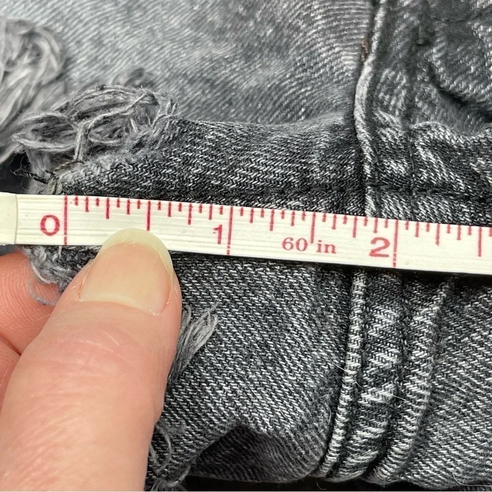 We The Free Distressed Black Jean Short size 27